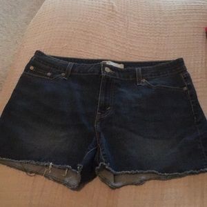 Levi’s shorts